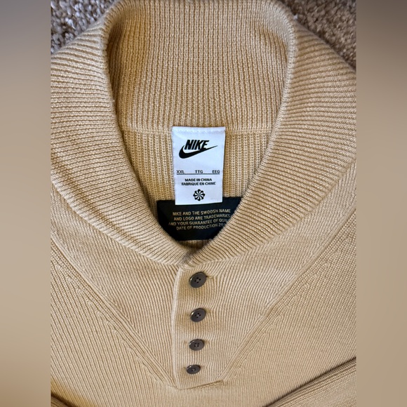 Nike Other - Nike Men’s Ribbed Button-Front Henley Sweater
